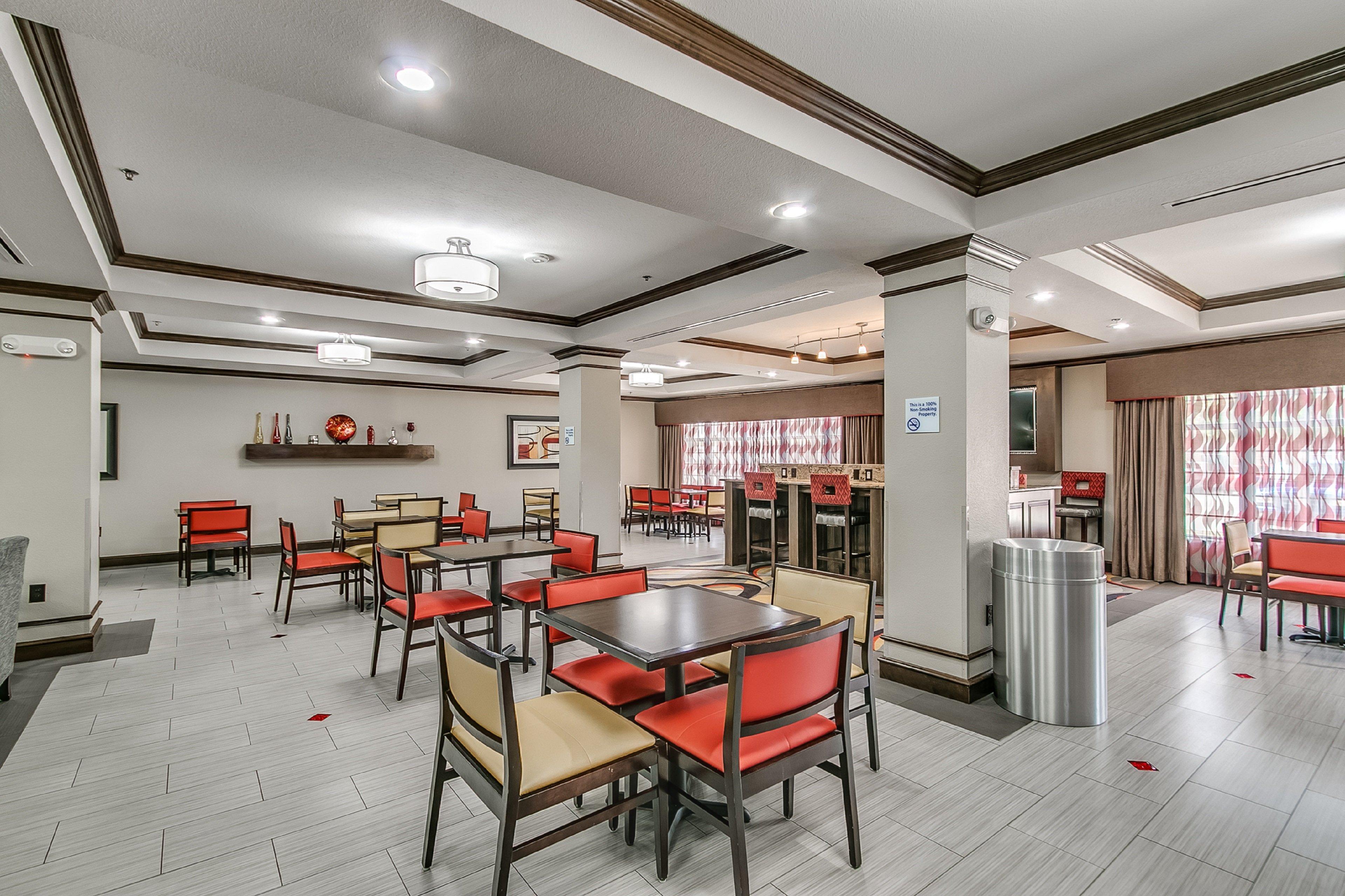 Holiday Inn Express And Suites Lubbock South By Ihg Exterior photo