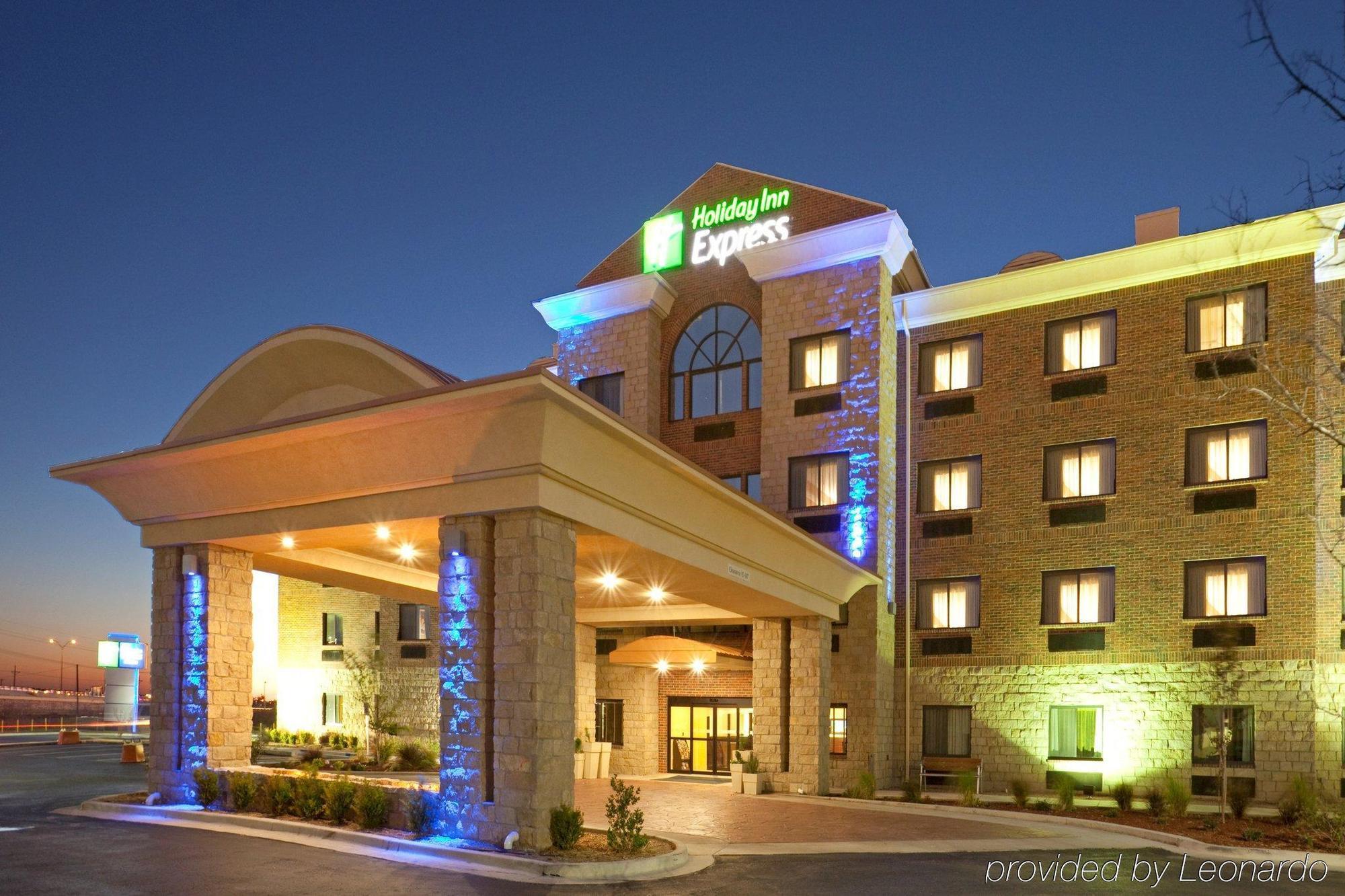 Holiday Inn Express And Suites Lubbock South By Ihg Exterior photo
