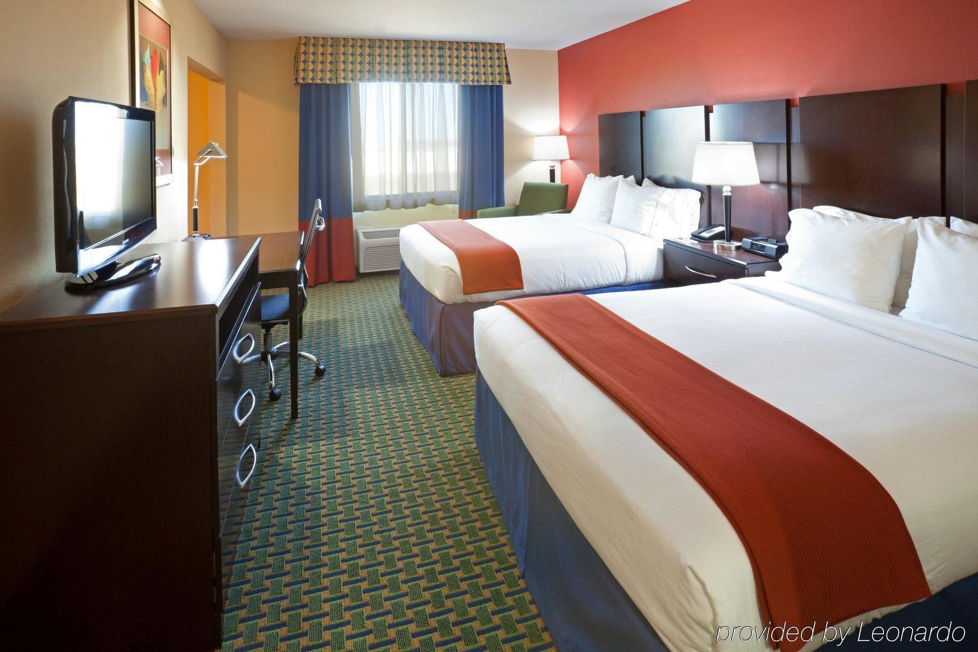 Holiday Inn Express And Suites Lubbock South By Ihg Exterior photo