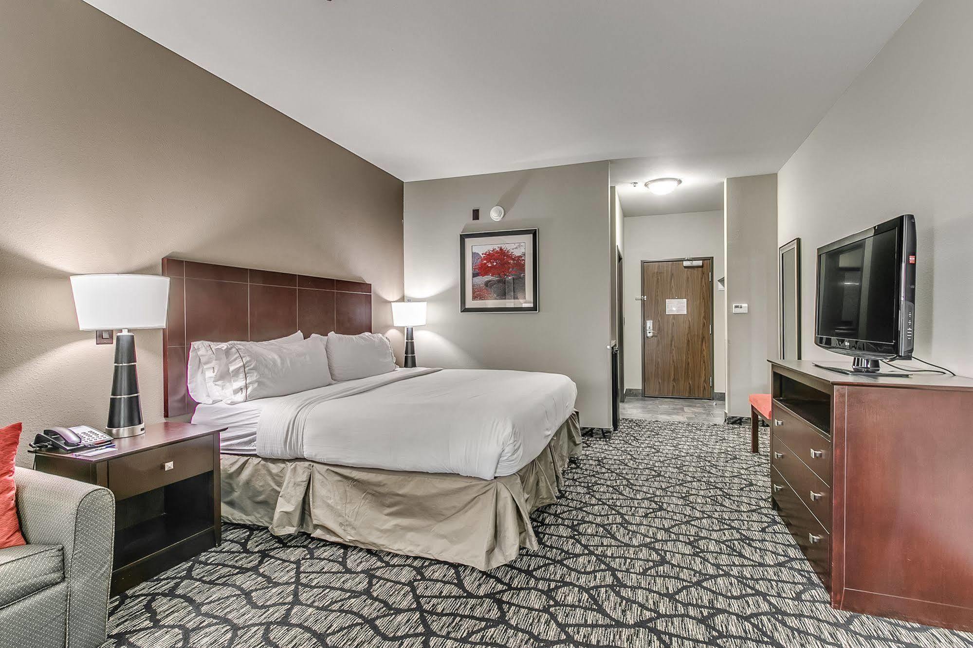 Holiday Inn Express And Suites Lubbock South By Ihg Exterior photo